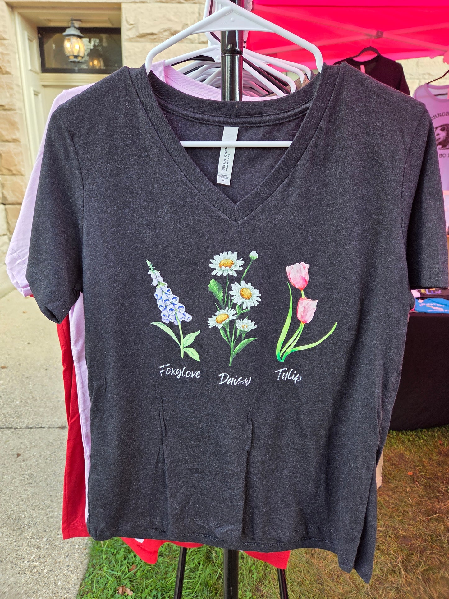 Foxglove Daisy Tulip Size M Heather Dark Grey T-Shirt