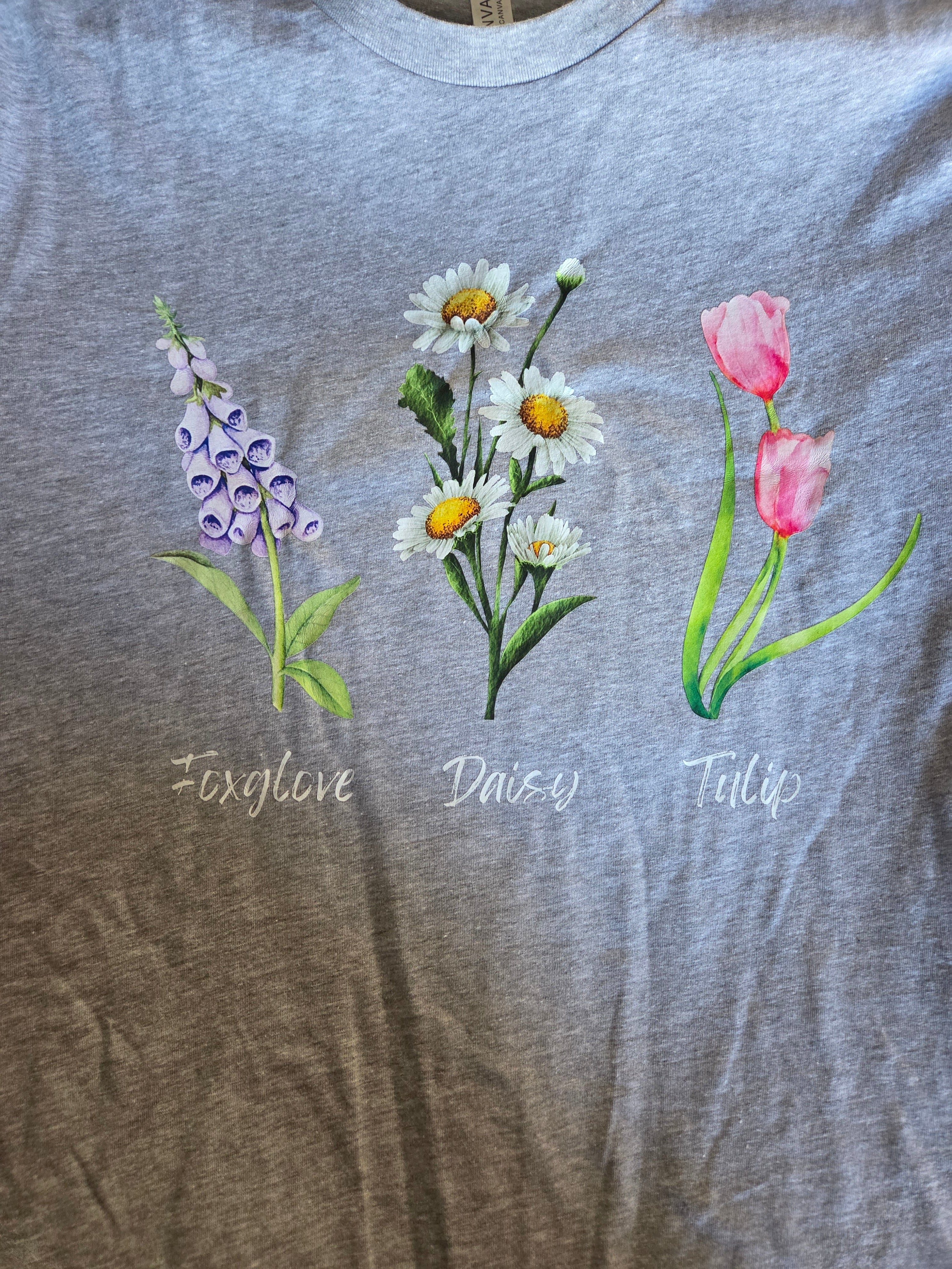Foxglove Daisy Tulip T-Shirt Size Extra Large (Sylvie Special