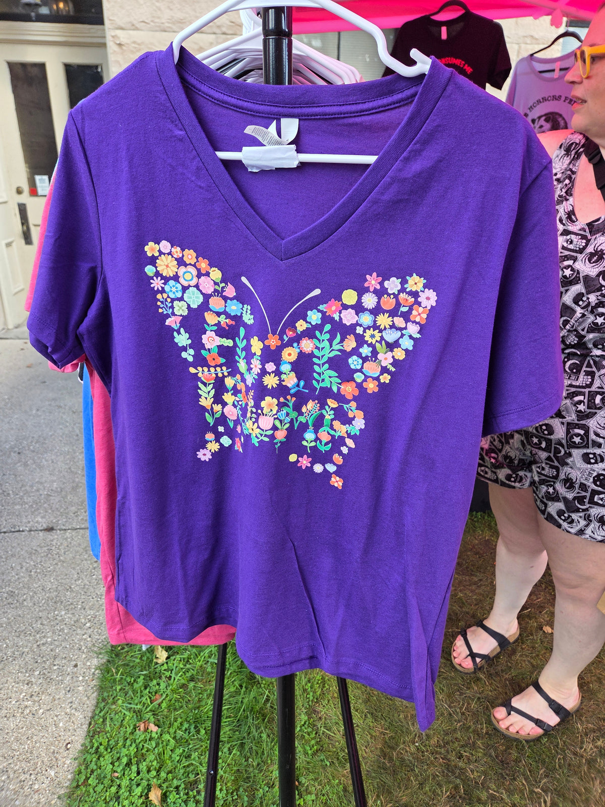 Fuck Trump Butterfly T-Shirt Size L Heather Purple